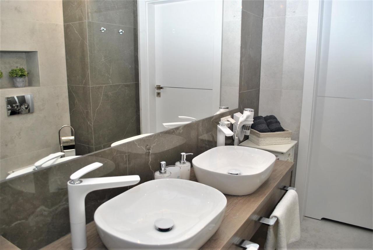 Apartment Mirage Classic Rewal